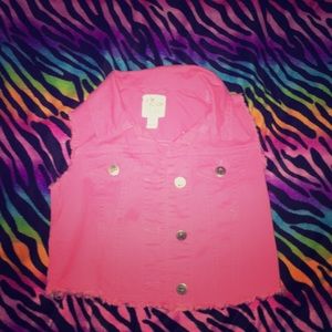 Pink with buttons no sleeves Jacket